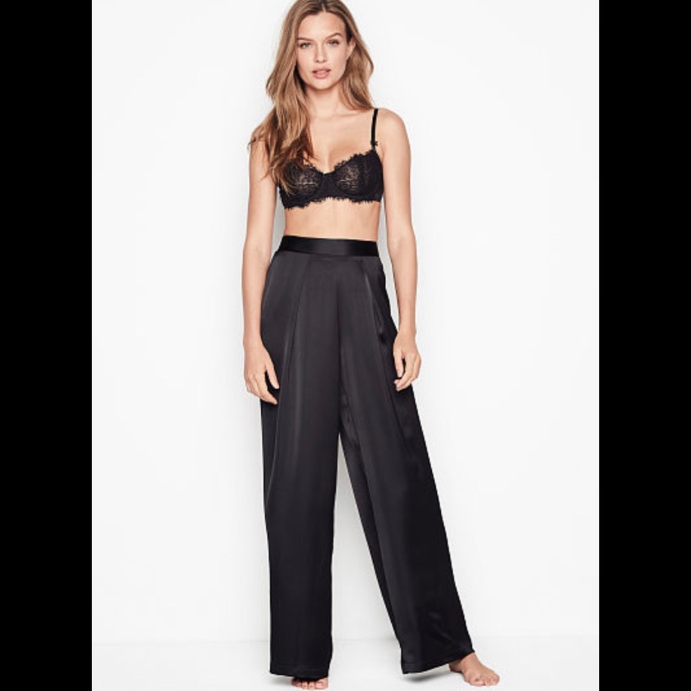 Last one! NWT Victoria’s Secret Wide Leg Satin Pants - Picture 5 of 6
